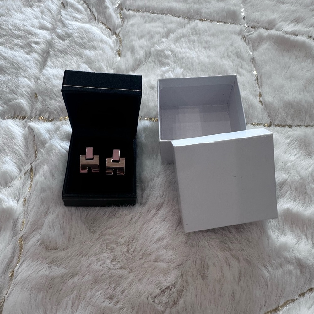 Hermes Lacquered Eileen Drop Earrings- Authentic